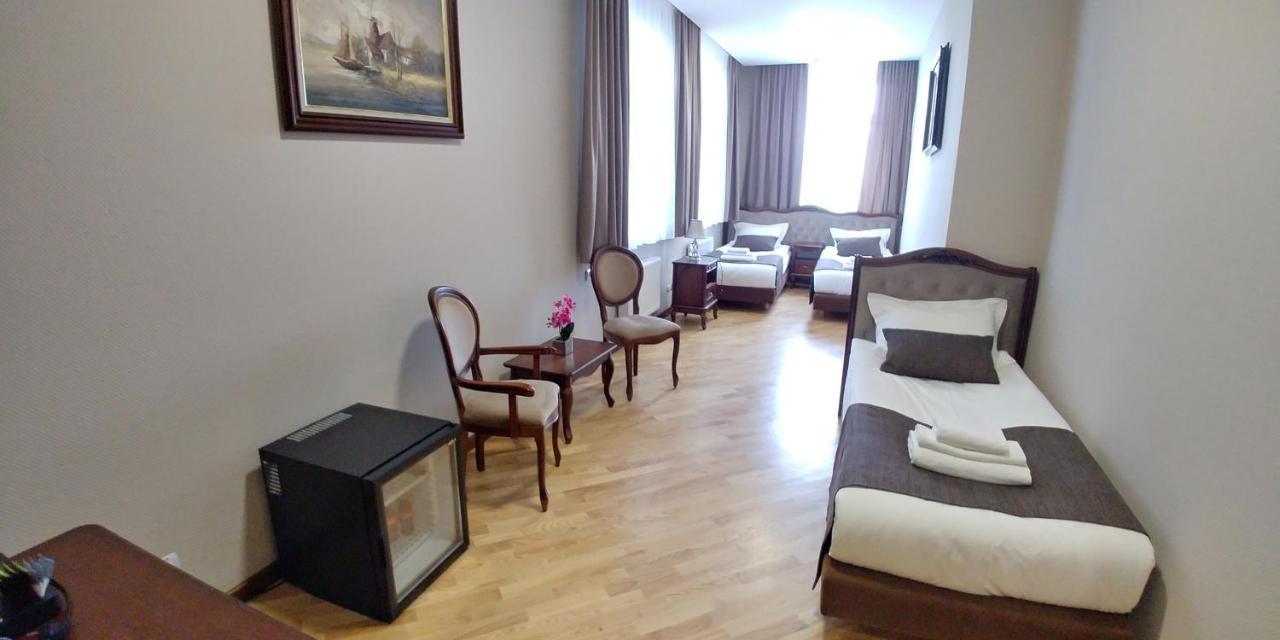 Hotel Meridian Brody Extérieur photo